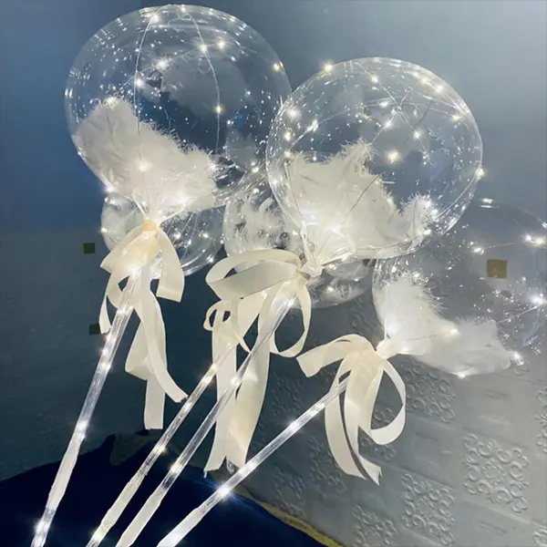 羽根の詰め物が入ったLEDボボバルーン